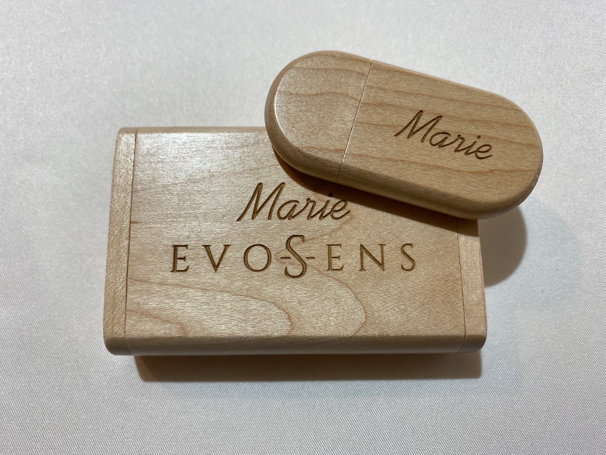 Clé USB en bois Clé USB en bois ou bambou de 32 Go et 64 Go avec coffret – Image 3