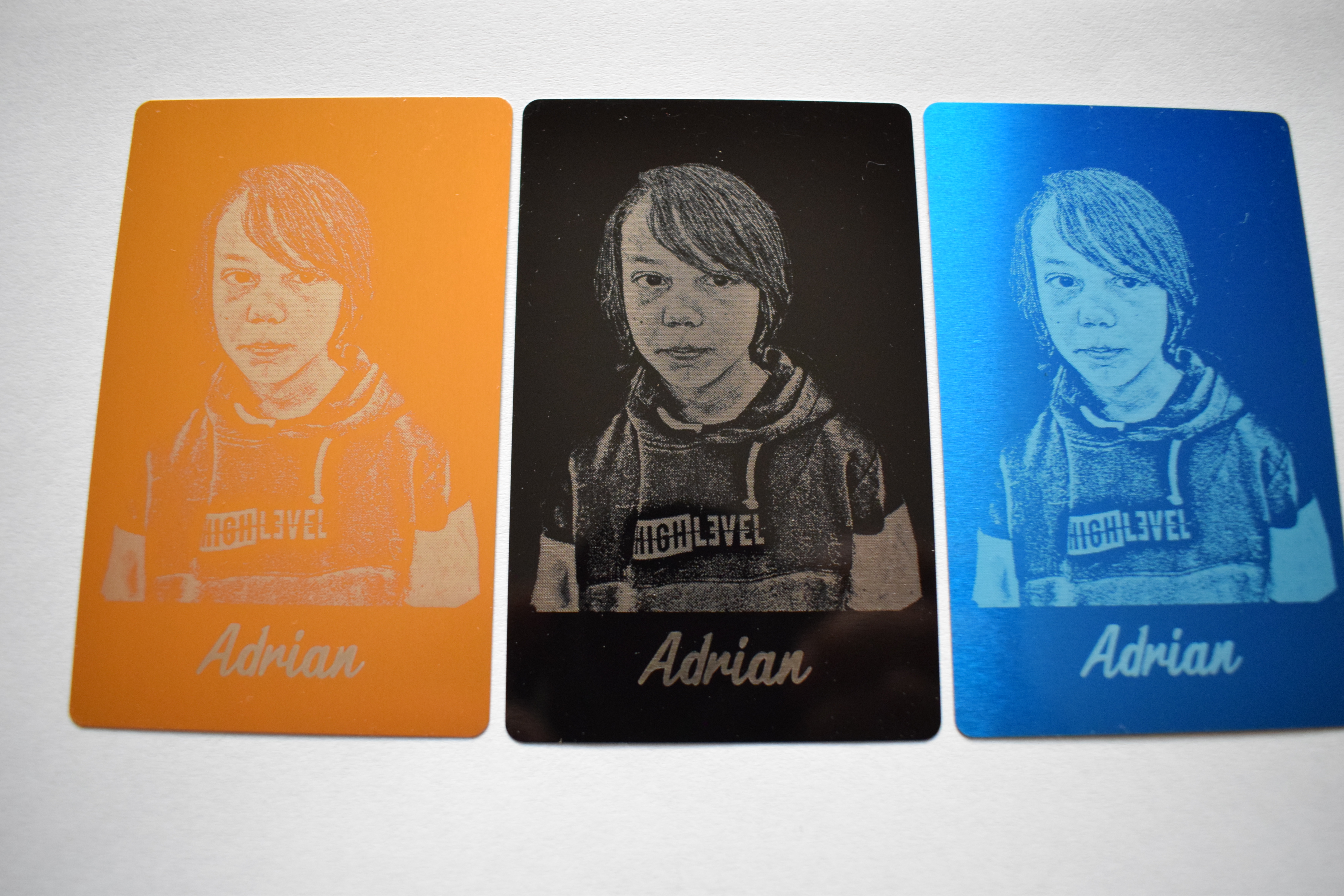 Portait gravée sur plaque aluminium Portait gravée sur plaque alu